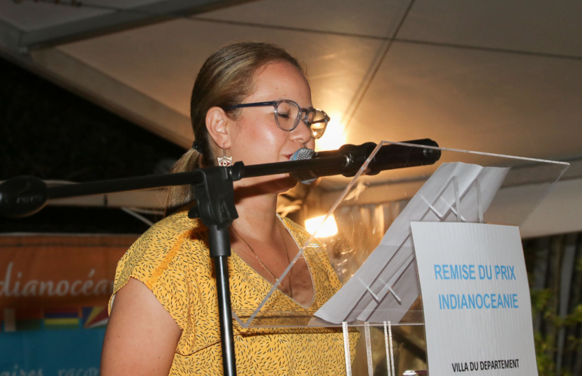 Prix Indianocéanie 2021: Sharonne Paul reçoit le trophée pour son roman Le Cantique du rasta Prix Indianocéanie 2021: Sharonne Paul reçoit le trophée pour son roman Le Cantique du rasta