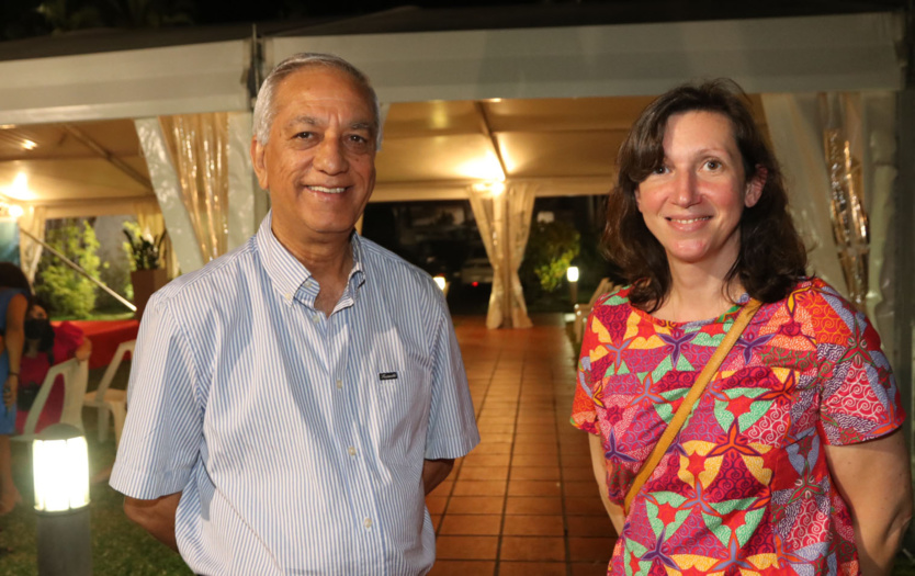 Prix Indianocéanie 2021: Sharonne Paul reçoit le trophée pour son roman Le Cantique du rasta Prix Indianocéanie 2021: Sharonne Paul reçoit le trophée pour son roman Le Cantique du rasta