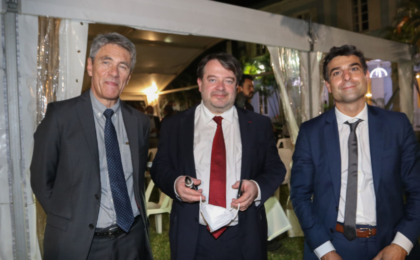 Prix Indianocéanie 2021: Sharonne Paul reçoit le trophée pour son roman Le Cantique du rasta