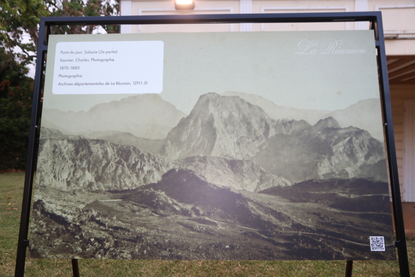 Prix Indianocéanie 2021: Sharonne Paul reçoit le trophée pour son roman Le Cantique du rasta Prix Indianocéanie 2021: Sharonne Paul reçoit le trophée pour son roman Le Cantique du rasta