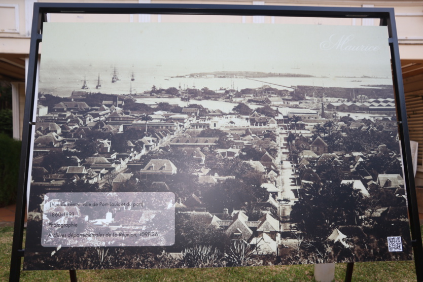 Prix Indianocéanie 2021: Sharonne Paul reçoit le trophée pour son roman Le Cantique du rasta Prix Indianocéanie 2021: Sharonne Paul reçoit le trophée pour son roman Le Cantique du rasta