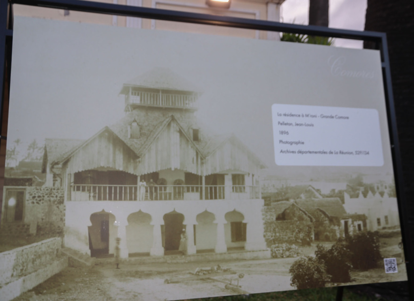 Prix Indianocéanie 2021: Sharonne Paul reçoit le trophée pour son roman Le Cantique du rasta Prix Indianocéanie 2021: Sharonne Paul reçoit le trophée pour son roman Le Cantique du rasta