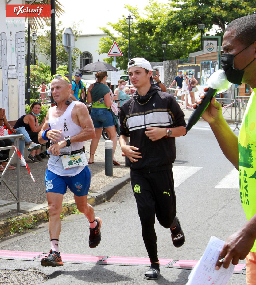 Jean-Louis Robert 2ème de la course en compagnie de son fils Jean-Louis Robert 2ème de la course en compagnie de son fils