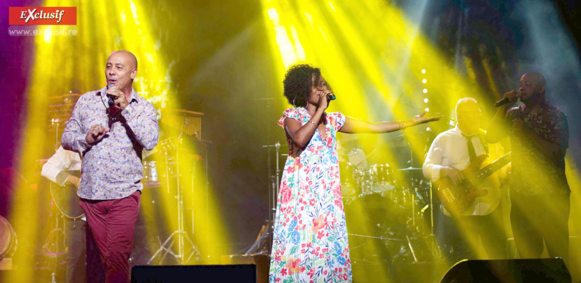 "Lambians Alice" au Teat Plein Air avant le Palais des Congrès à Paris "Lambians Alice" au Teat Plein Air avant le Palais des Congrès à Paris