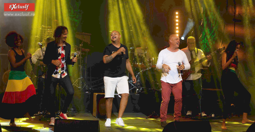 "Lambians Alice" au Teat Plein Air avant le Palais des Congrès à Paris "Lambians Alice" au Teat Plein Air avant le Palais des Congrès à Paris