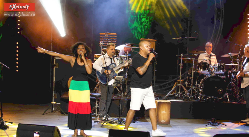 "Lambians Alice" au Teat Plein Air avant le Palais des Congrès à Paris "Lambians Alice" au Teat Plein Air avant le Palais des Congrès à Paris