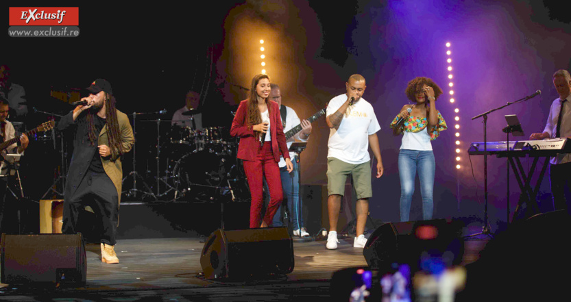 "Lambians Alice" au Teat Plein Air avant le Palais des Congrès à Paris "Lambians Alice" au Teat Plein Air avant le Palais des Congrès à Paris