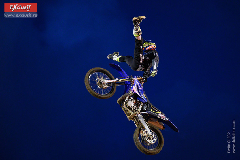 Et le show a continué... Et le show a continué...