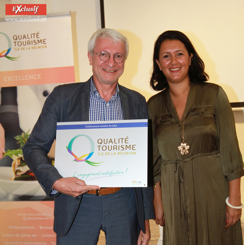 Le représentant du Terre Sainte et Suzanne Soba, directrice de l'IRT Le représentant du Terre Sainte et Suzanne Soba, directrice de l'IRT