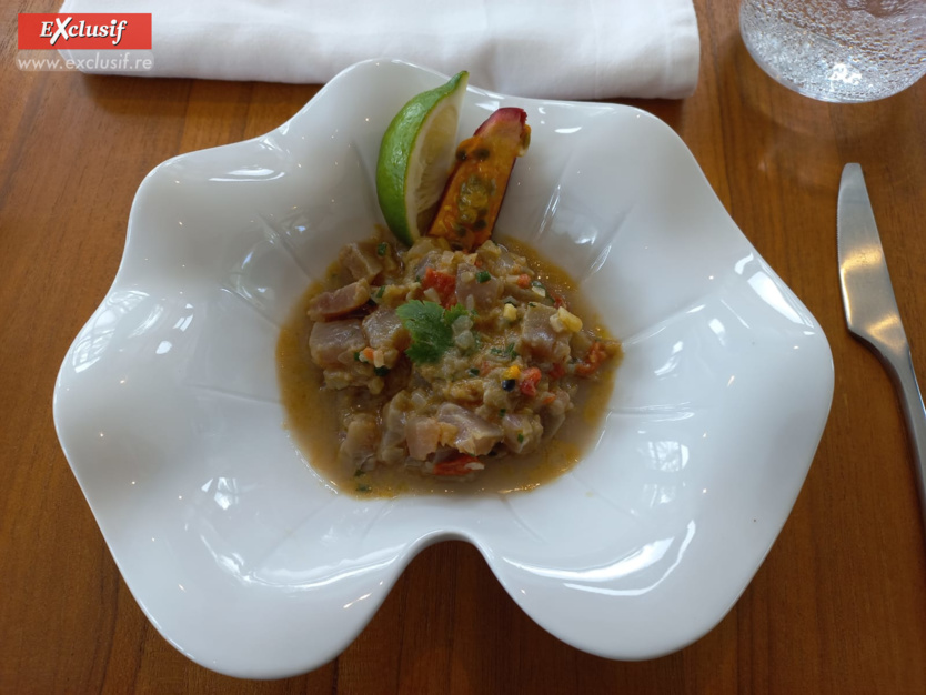 Tartare de thon albacore, légumes, gingembre, sauce passion: 8,95€ les 220 g pour 2 parts