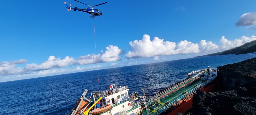 Tresta Star, navire échoué: les opérations continuent: vidéo