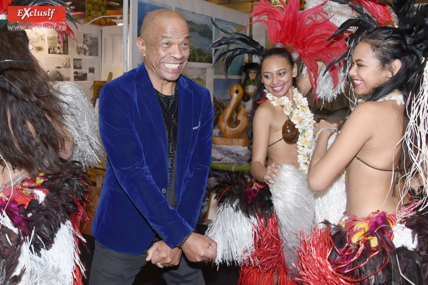 Allez Francky, allez! Vas-y Francky, vas-y!... Allez Francky, allez! Vas-y Francky, vas-y!...