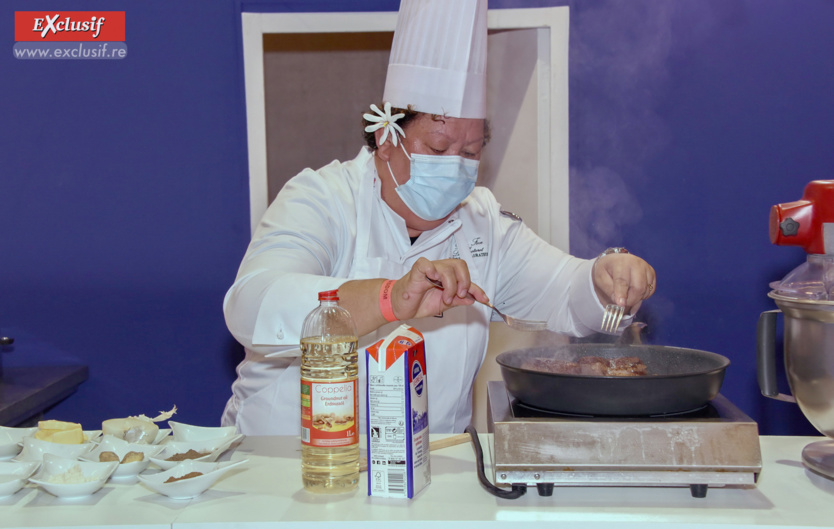 Première épreuve pour Sylviane Teha : un magret de canard, igname, fromage et mangue. Première épreuve pour Sylviane Teha : un magret de canard, igname, fromage et mangue.