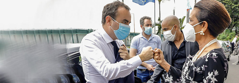 Sébastien Lecornu et Huguette Bello "checkent" leur "amour" pour la NRL... Sébastien Lecornu et Huguette Bello "checkent" leur "amour" pour la NRL...