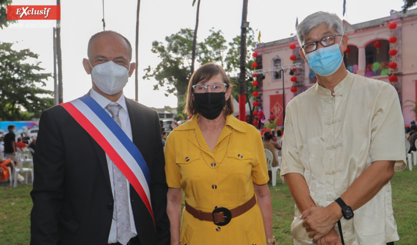 Emmanuel Séraphin, maire de Saint-Paul, Sylvie Cendre, sous-préfète de Saint-Paul, et Michel You-Seen, président de l'AEFC Emmanuel Séraphin, maire de Saint-Paul, Sylvie Cendre, sous-préfète de Saint-Paul, et Michel You-Seen, président de l'AEFC