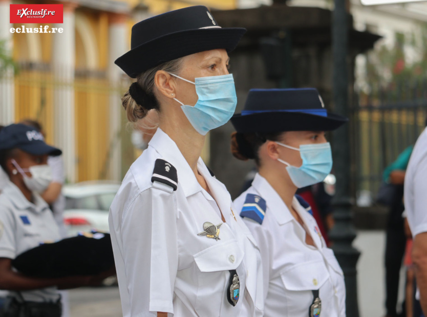 Sébastien Lecornu a remis des médailles au Préfet, aux gendarmes, policiers et pompiers Sébastien Lecornu a remis des médailles au Préfet, aux gendarmes, policiers et pompiers