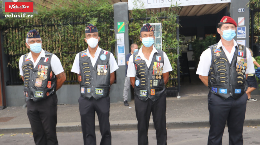 Sébastien Lecornu a remis des médailles au Préfet, aux gendarmes, policiers et pompiers Sébastien Lecornu a remis des médailles au Préfet, aux gendarmes, policiers et pompiers