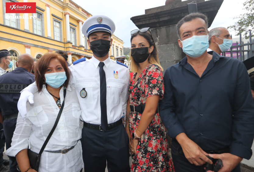 Sébastien Lecornu a remis des médailles au Préfet, aux gendarmes, policiers et pompiers Sébastien Lecornu a remis des médailles au Préfet, aux gendarmes, policiers et pompiers