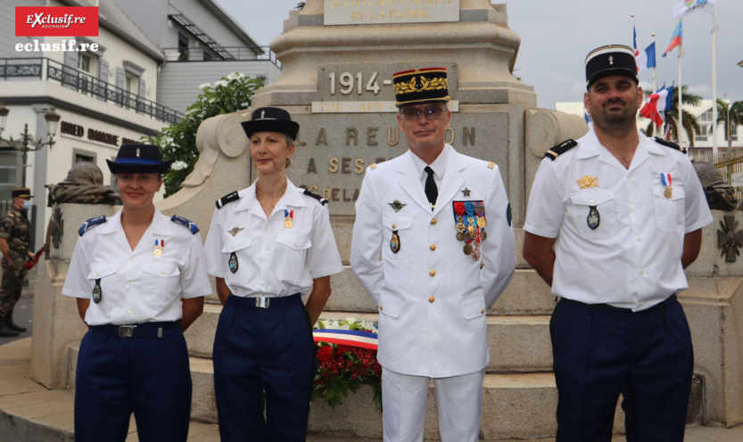 Sébastien Lecornu a remis des médailles au Préfet, aux gendarmes, policiers et pompiers Sébastien Lecornu a remis des médailles au Préfet, aux gendarmes, policiers et pompiers