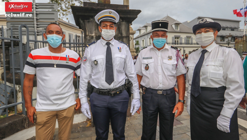 Sébastien Lecornu a remis des médailles au Préfet, aux gendarmes, policiers et pompiers Sébastien Lecornu a remis des médailles au Préfet, aux gendarmes, policiers et pompiers