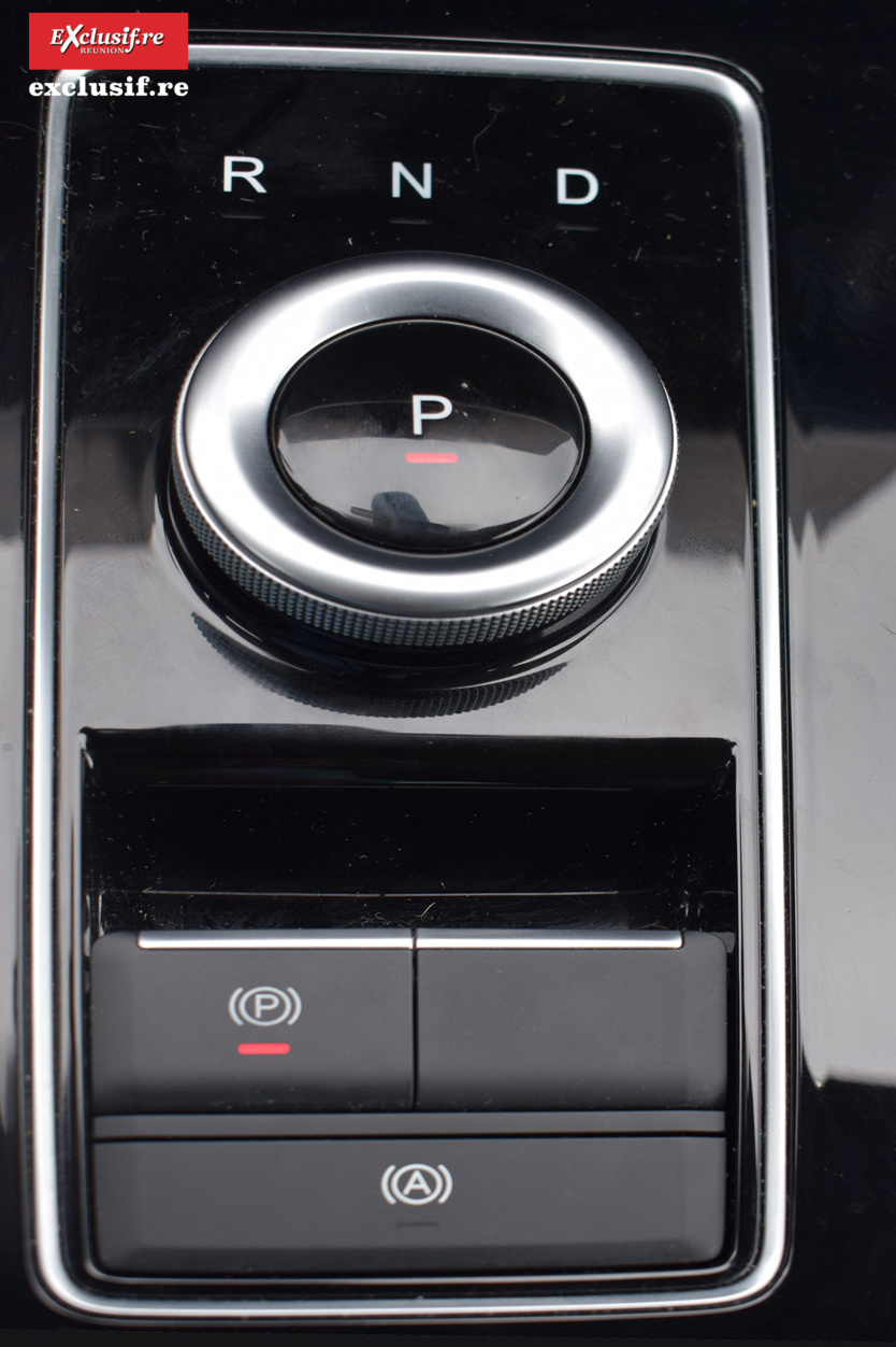 Le "levier" de vitesses Le "levier" de vitesses