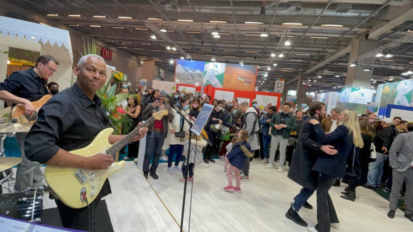 Christian Ducap et son groupe font danser les visiteurs... Christian Ducap et son groupe font danser les visiteurs...