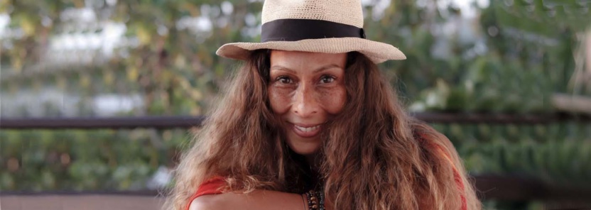 Vanille Attié, une artiste réunionnaise aux mille vies! Vanille Attié, une artiste réunionnaise aux mille vies!