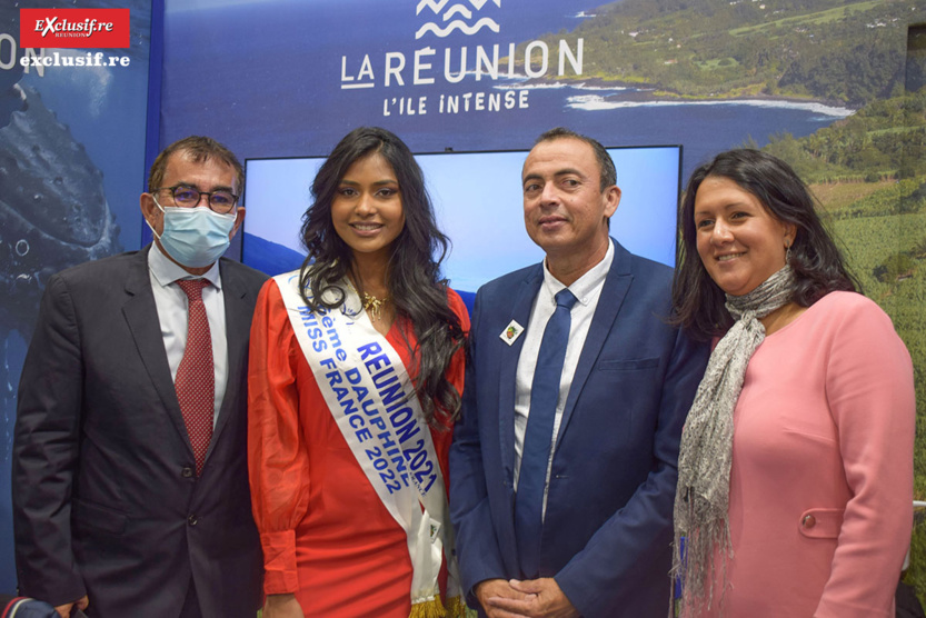 Patrick Serveaux, Dana Virin, Frédéric Vienne, président de la Chambre d'Agriculture, et Susan Soba