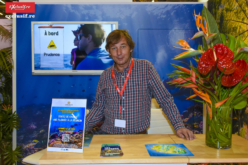 Sur le stand de l'IRT (Ile de la Réunion Tourisme): Jérôme Vassal, conseiller technique aménagements, développement éco-touristique