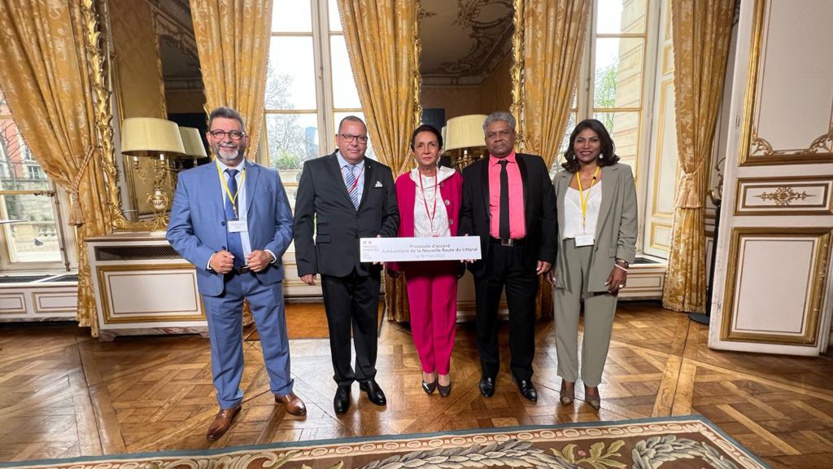 Etaient présents à Matignon autour d'Huguette Bello:  Patrick Lebreton et Jacques Técher, vice-présidents de la Région, Jean-Hugues Ratenon, député, et Karine Nabénéza, vice-présidente de la Région