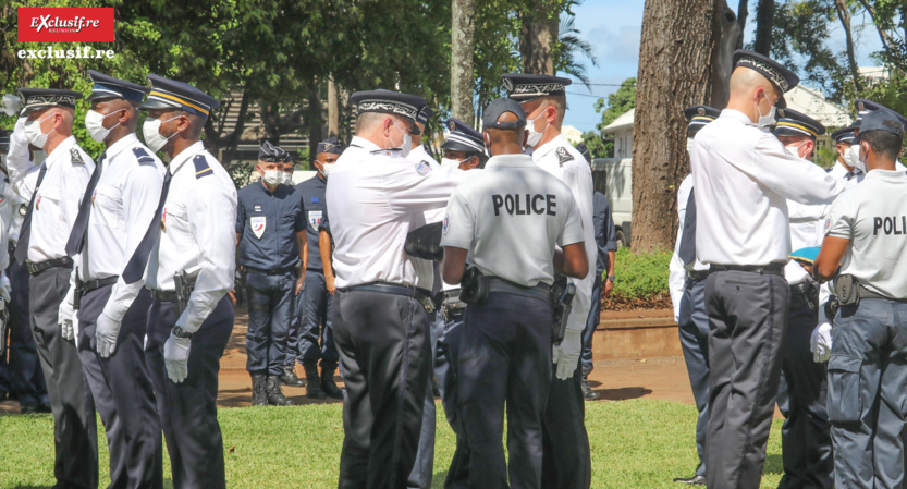 Remise de médailles à 9 policiers