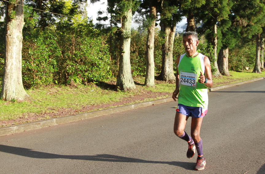 Jean-Pierre ti-lamp, ti-lamp... Jean-Pierre ti-lamp, ti-lamp...