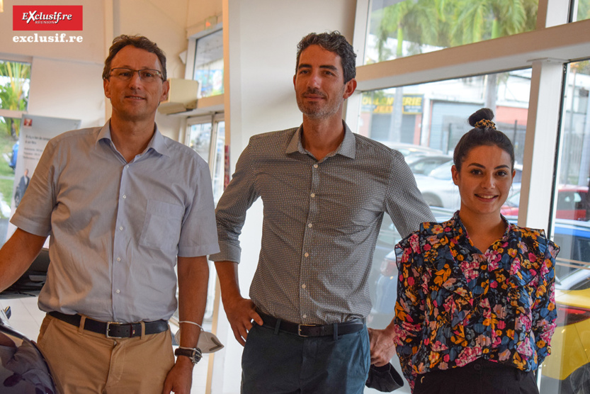 Marc Bergeretti, directeur général pôle automobile groupe Caillé, Christophe Caillé, Brand manager, et Anna Goupil des Pallières, assistante Marketing & Qualité en alternance