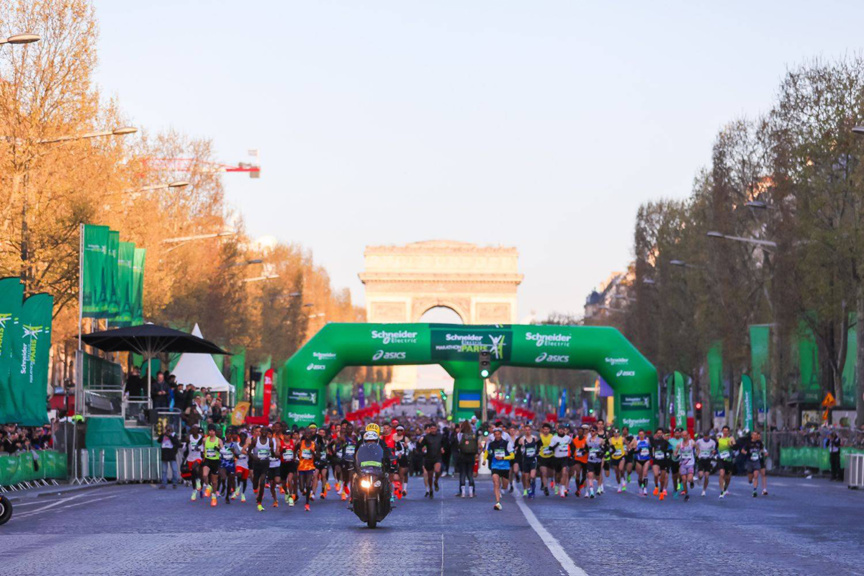 Le départ du Marathon de Paris sur la plus belle avenue du monde (Photo DR) Le départ du Marathon de Paris sur la plus belle avenue du monde (Photo DR)