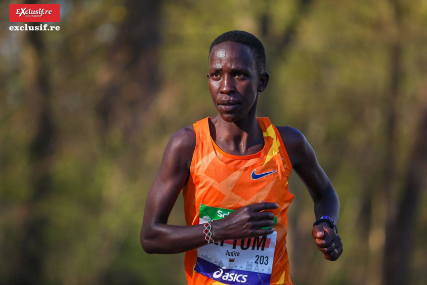 Judith Jeptum Korir a réalisé une remarquable performance chez les Dames. Son temps : 2h 19' 48'' (Photo DR)