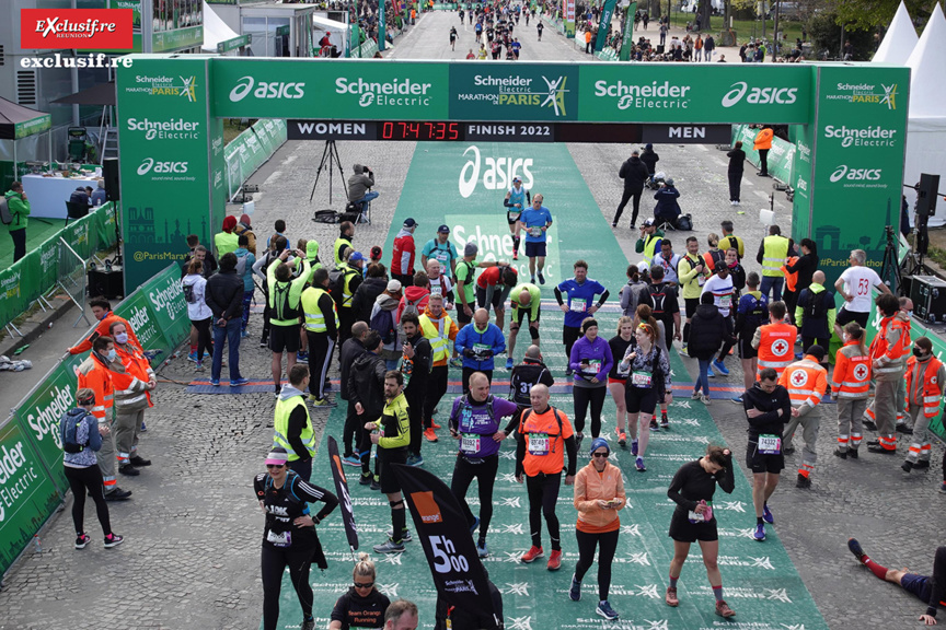 Beaucoup de monde sur la ligne d'arrivée pour accueillir les «héros» du jour (Photo DR) Beaucoup de monde sur la ligne d'arrivée pour accueillir les «héros» du jour (Photo DR)