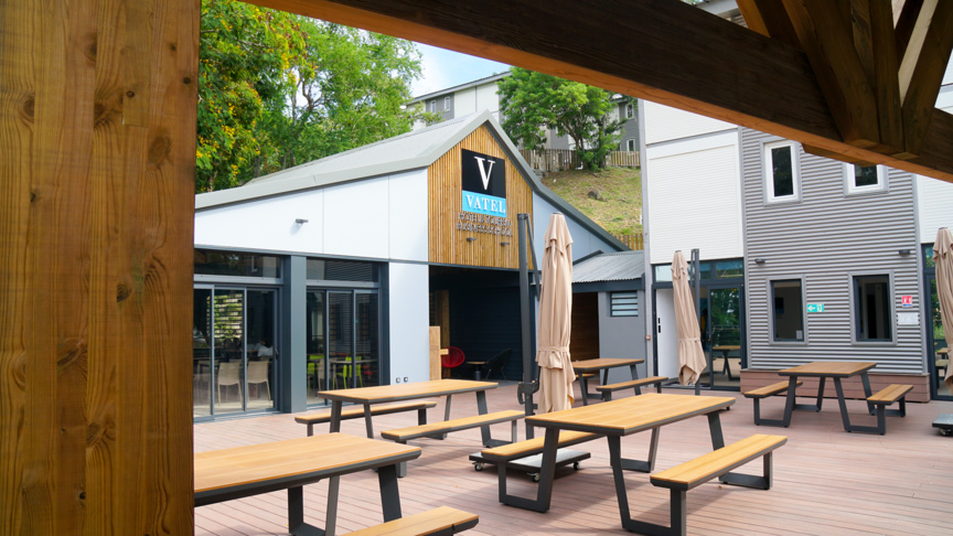 Le nouveau campus de Vatel Réunion à Saint-Gilles dont nous avons publié les photos de l'inauguration en 2021 Le nouveau campus de Vatel Réunion à Saint-Gilles dont nous avons publié les photos de l'inauguration en 2021