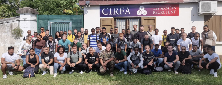 59 jeunes engagés réunionnais dans l'armée de Terre 59 jeunes engagés réunionnais dans l'armée de Terre