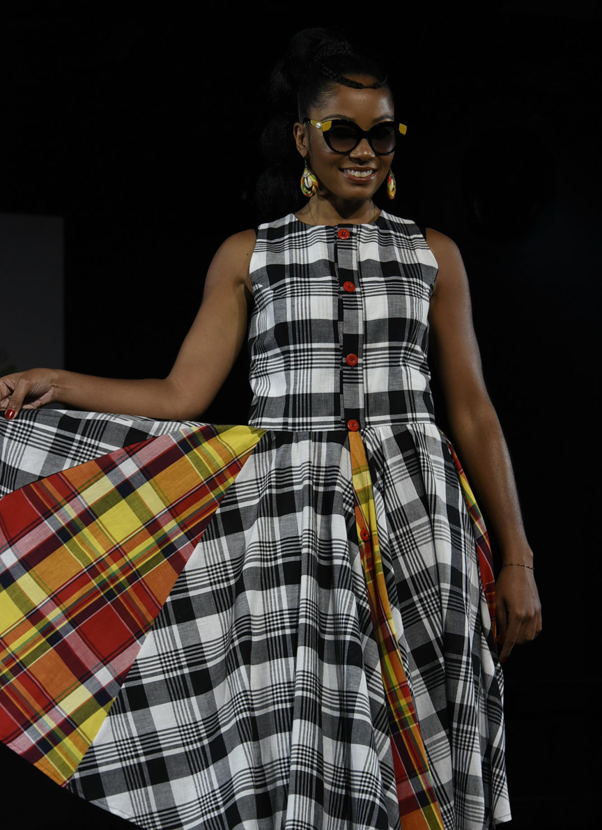 Mode: défilé «Glam Ethnik» à la Foire de Paris