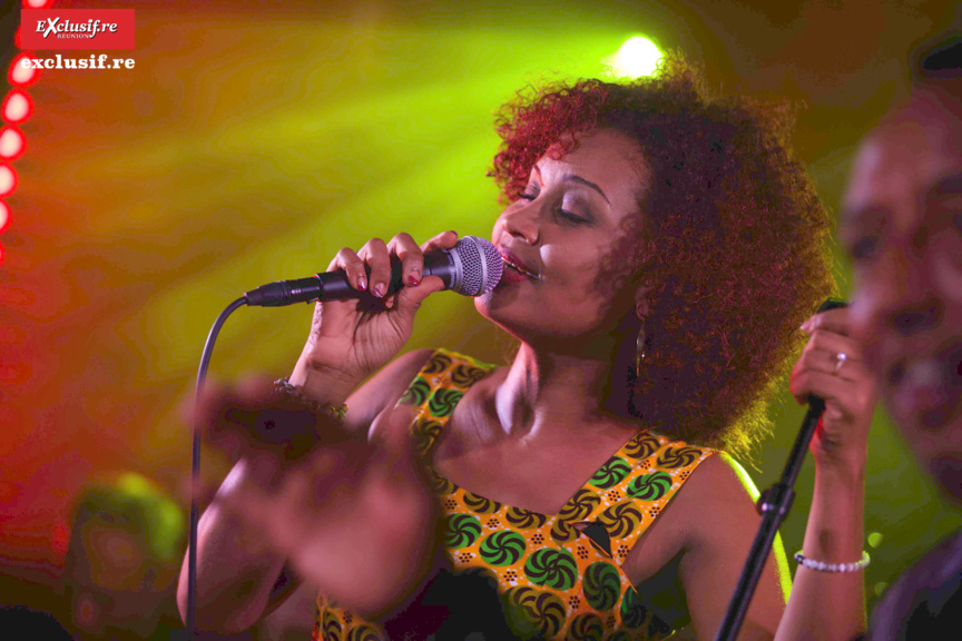 Concert d'Emmanuelle Ivara au Bisik: photos
