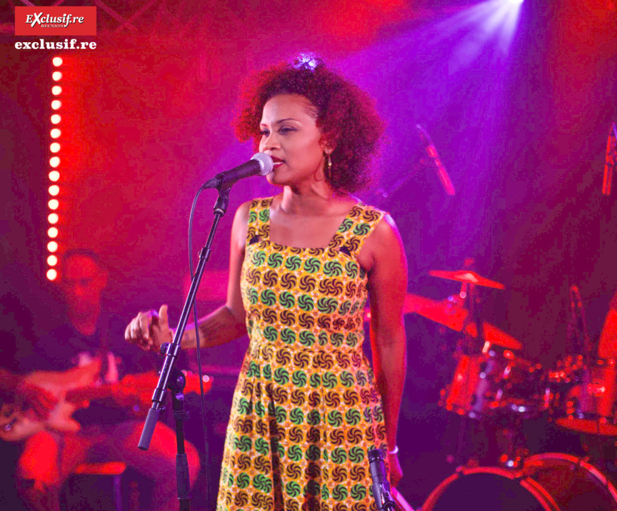 Concert d'Emmanuelle Ivara au Bisik: photos