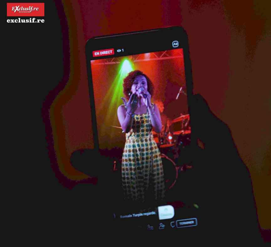 Concert d'Emmanuelle Ivara au Bisik: photos