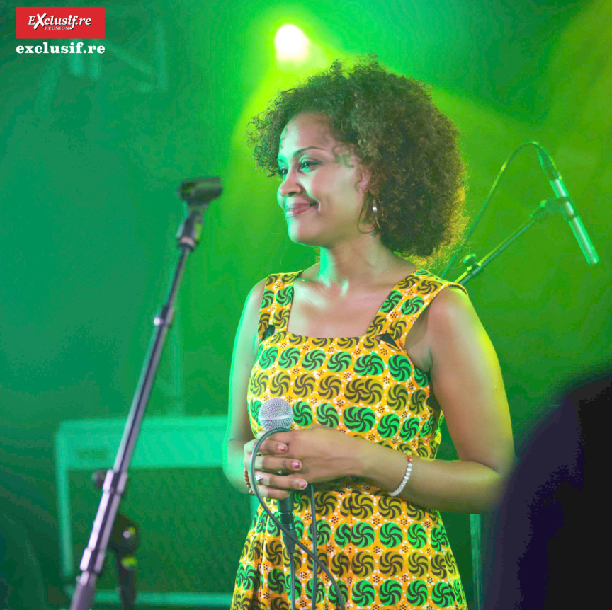 Concert d'Emmanuelle Ivara au Bisik: photos