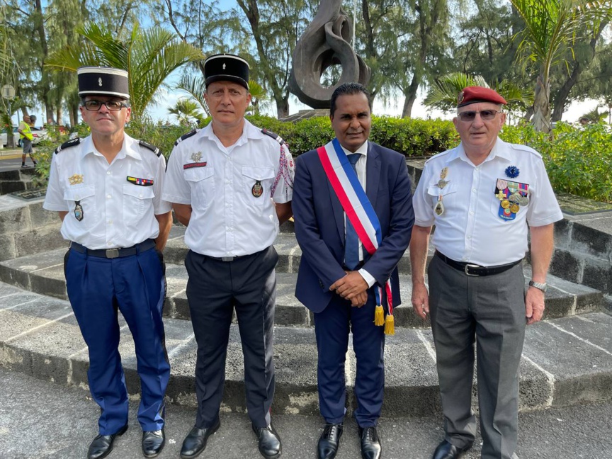 Le 8 mai à Saint-Leu: "se souvenir pour éclairer notre présent et notre avenir" Le 8 mai à Saint-Leu: "se souvenir pour éclairer notre présent et notre avenir"