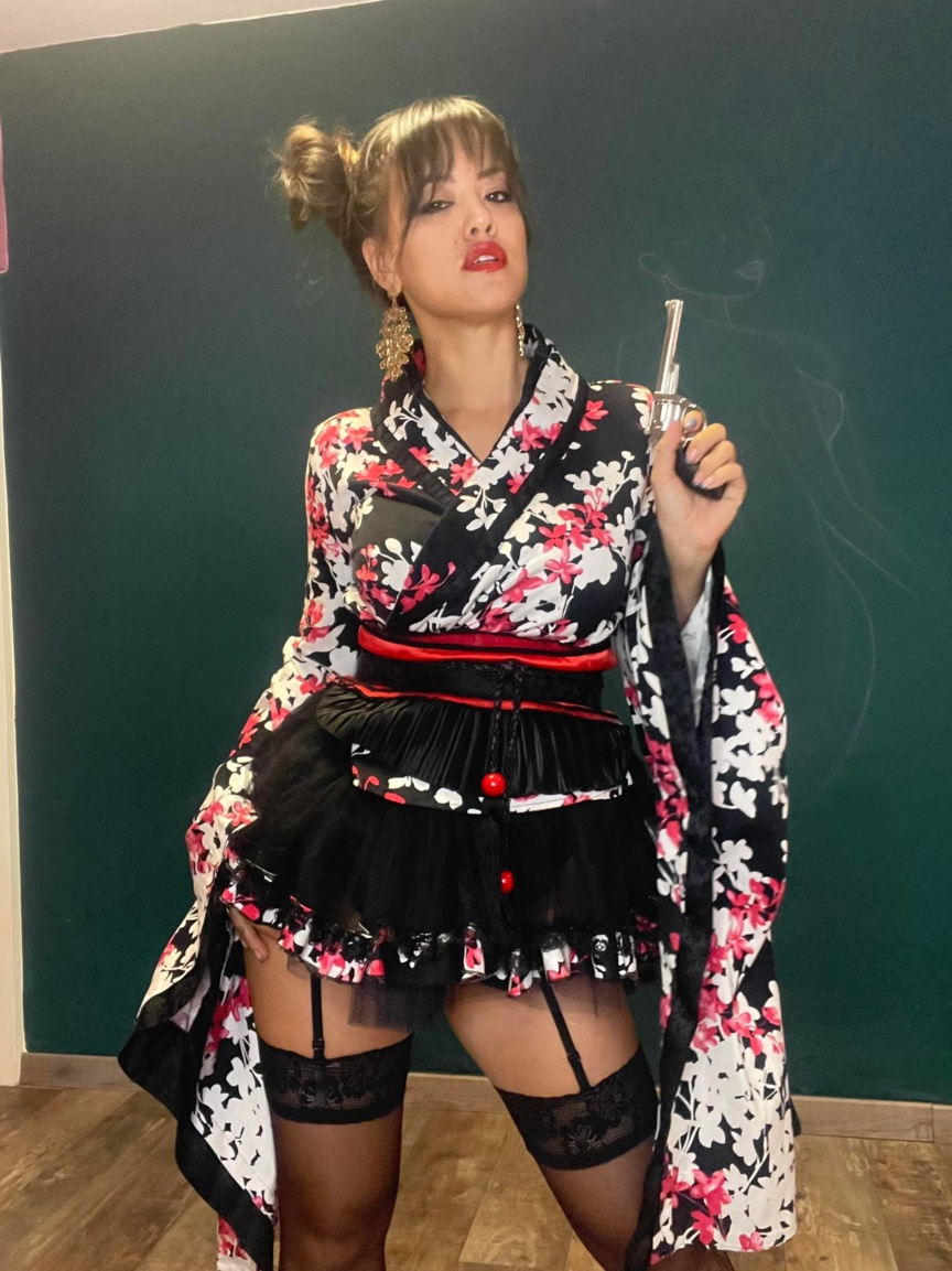 Helen Sea Ung, tatoueuse: elle quitte la Réunion pour une nouvelle vie... Helen Sea Ung, tatoueuse: elle quitte la Réunion pour une nouvelle vie...