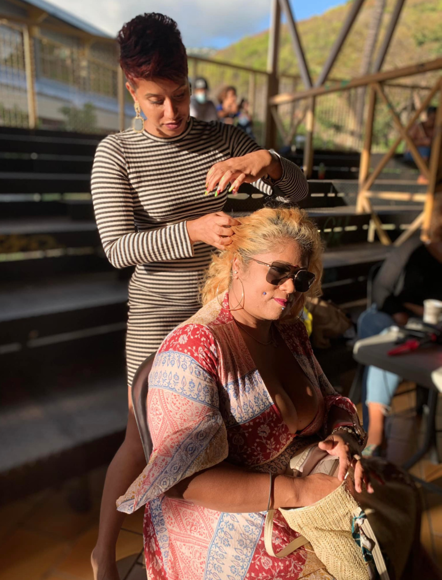 Au stand coiffure Au stand coiffure