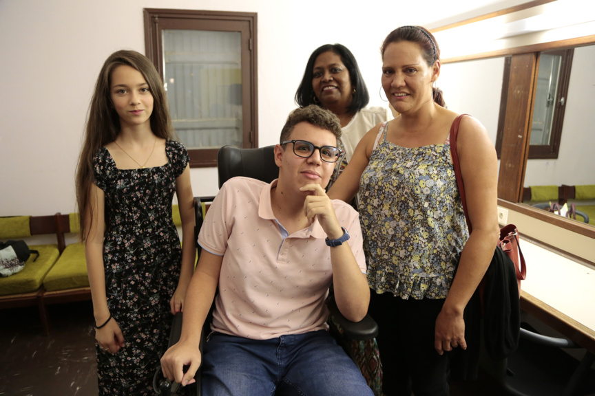 Giulia Guitton et Romain Louise-Payet avec leurs parents Giulia Guitton et Romain Louise-Payet avec leurs parents