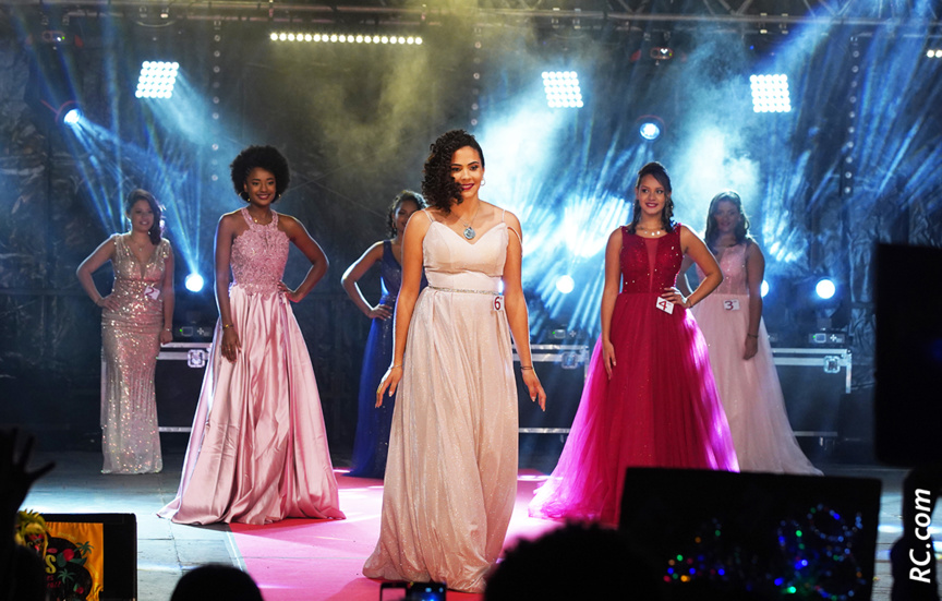 Défilé en robe de soirée