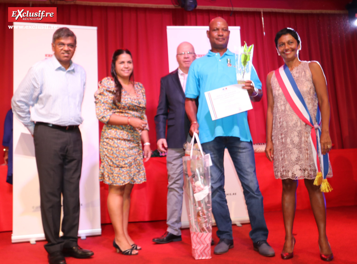 Médailles d’Honneur du Travail à Saint-Denis: photos Médailles d’Honneur du Travail à Saint-Denis: photos