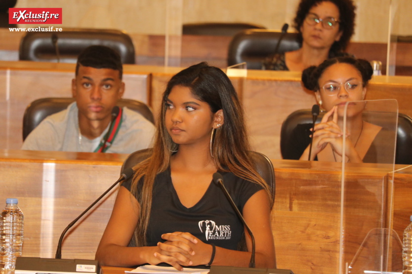 Miss Earth Réunion: une conférence sur les abeilles Miss Earth Réunion: une conférence sur les abeilles